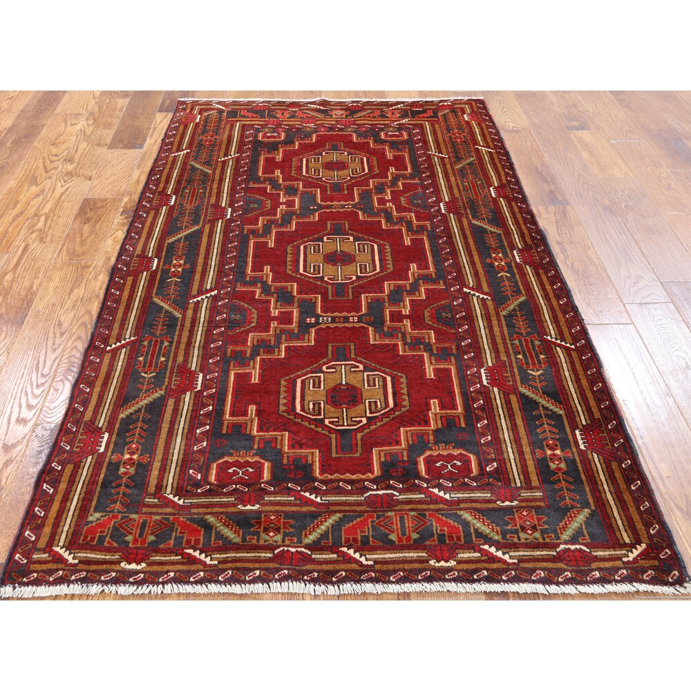 Oriental Persian Balouch Red Wool Hand-knotted Area Rug (4'0 x 6'4)