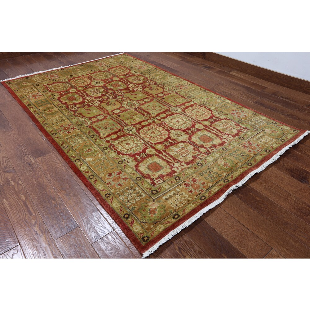 Oriental Peshawar Red/Green/Gold Hand-knotted Wool Rug (5' 1 X 8' 1)