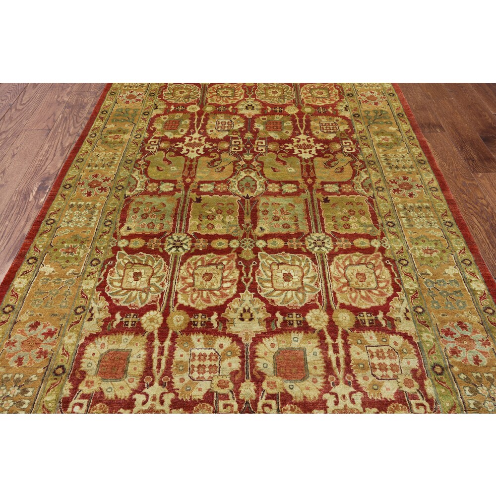 Oriental Peshawar Red/Green/Gold Hand-knotted Wool Rug (5' 1 X 8' 1)
