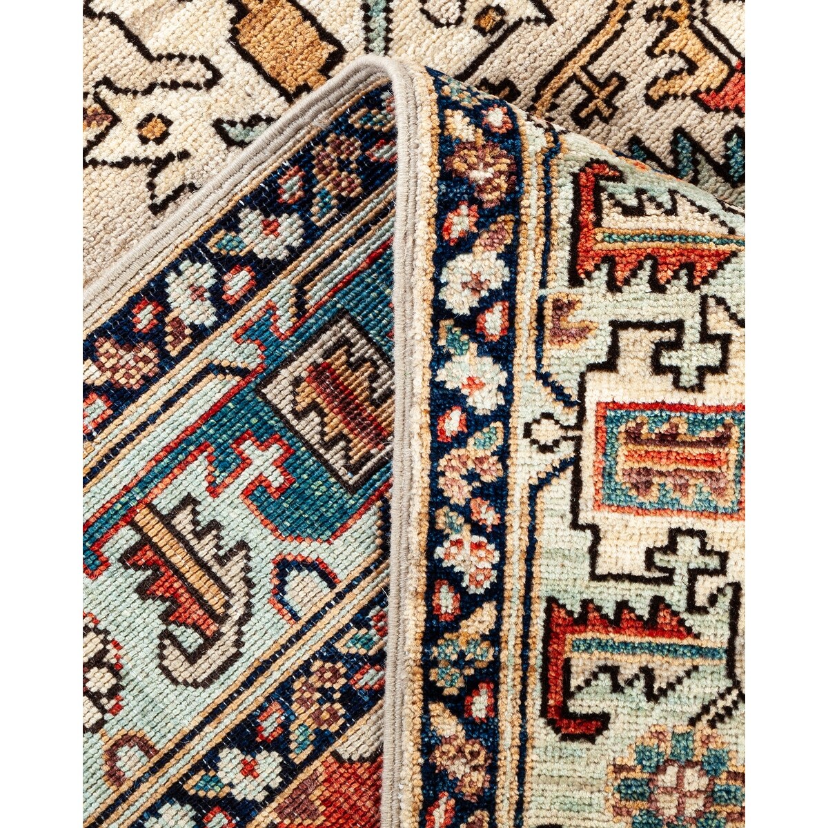 Hand Knotted Traditional Tribal Wool Ivory Area Rug - 4' 1" x 5' 10"