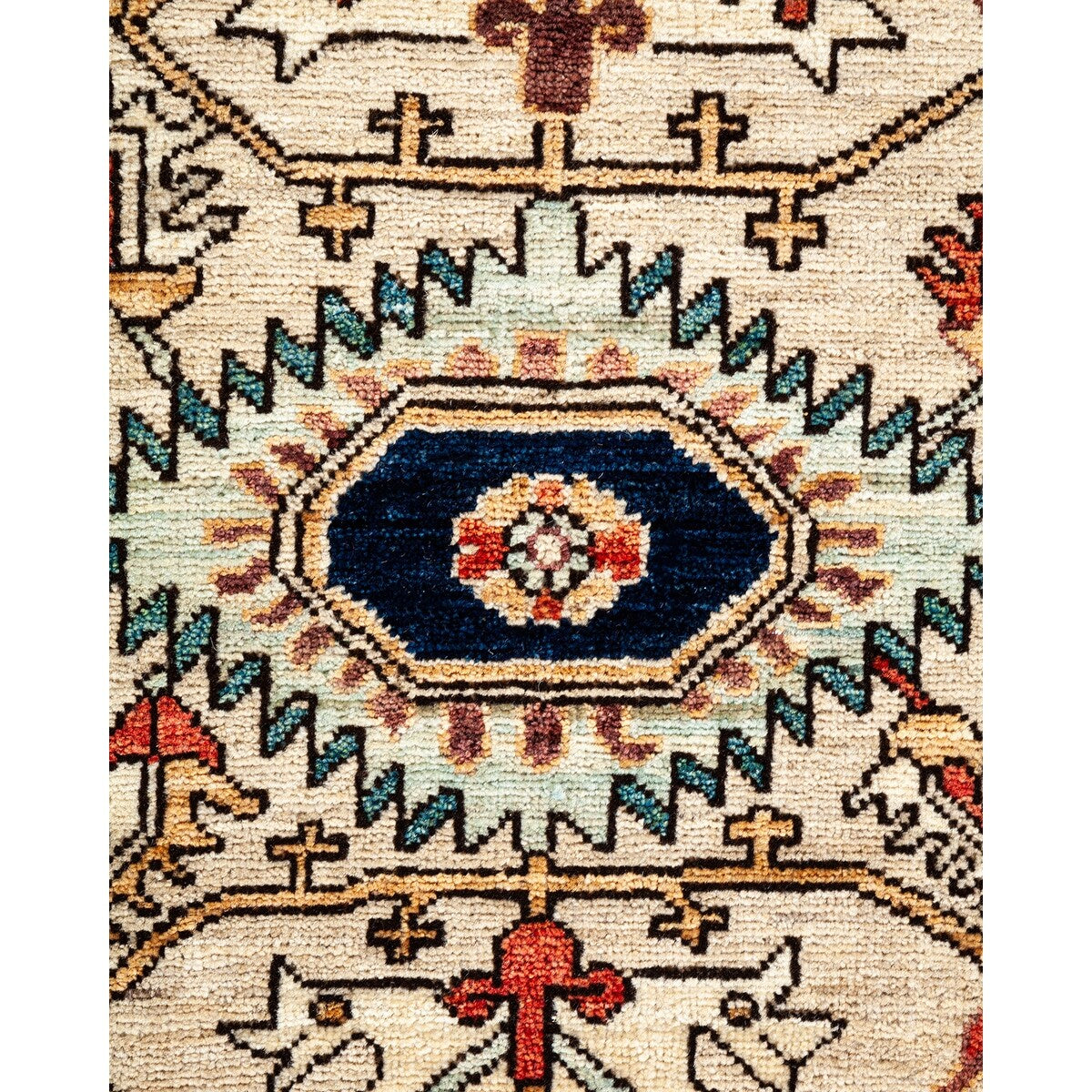 Hand Knotted Traditional Tribal Wool Ivory Area Rug - 4' 1" x 5' 10"