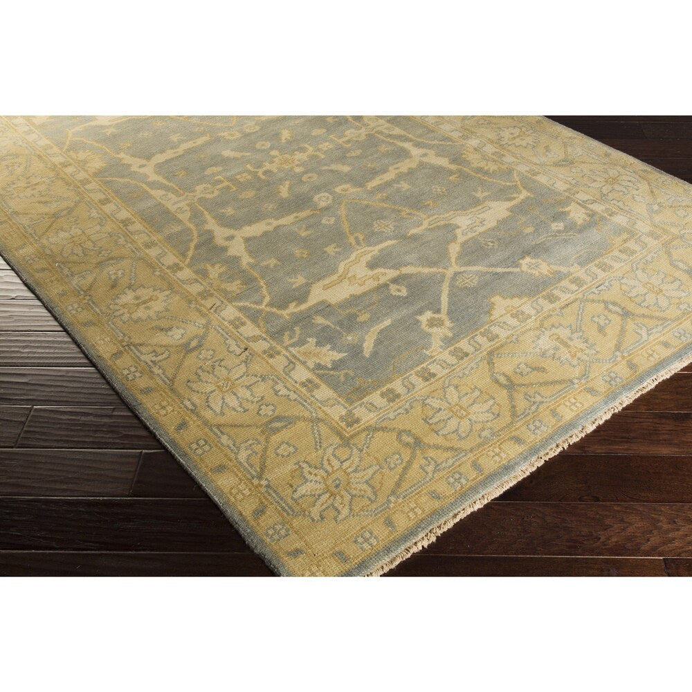Hand-Knotted Tyrone Floral New Zealand Wool Area Rug - 2' x 3'