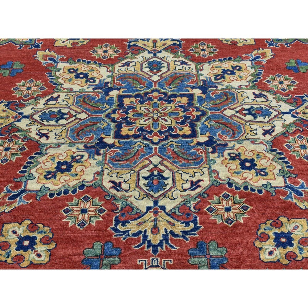 Hand-knotted Wool Geometric Design Kazak Oriental Rug (8'1 x 9'10)