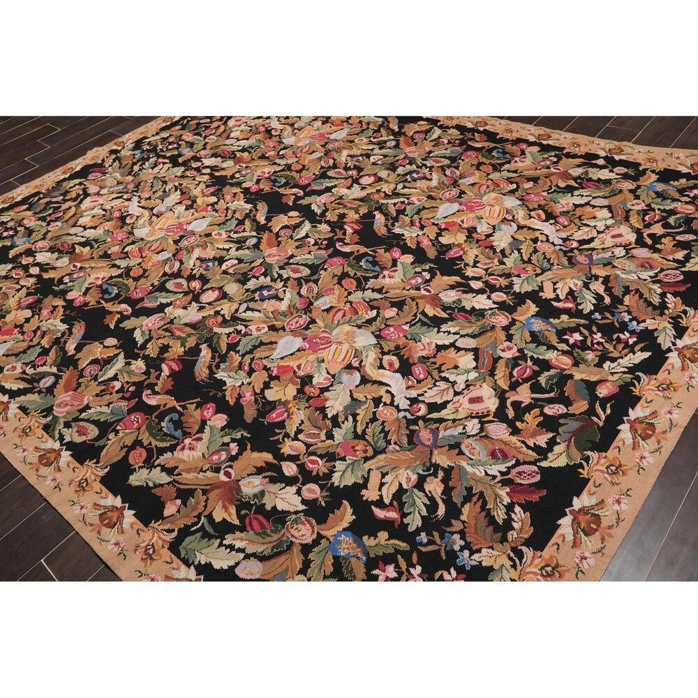 Hand Woven French Aubusson Wool Needlepoint Area Rug (8'x10') - 8' x 10'