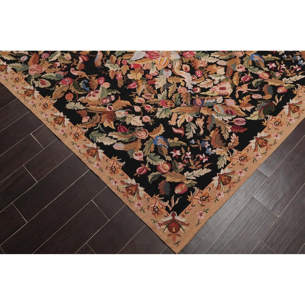 Hand Woven French Aubusson Wool Needlepoint Area Rug (8'x10') - 8' x 10'