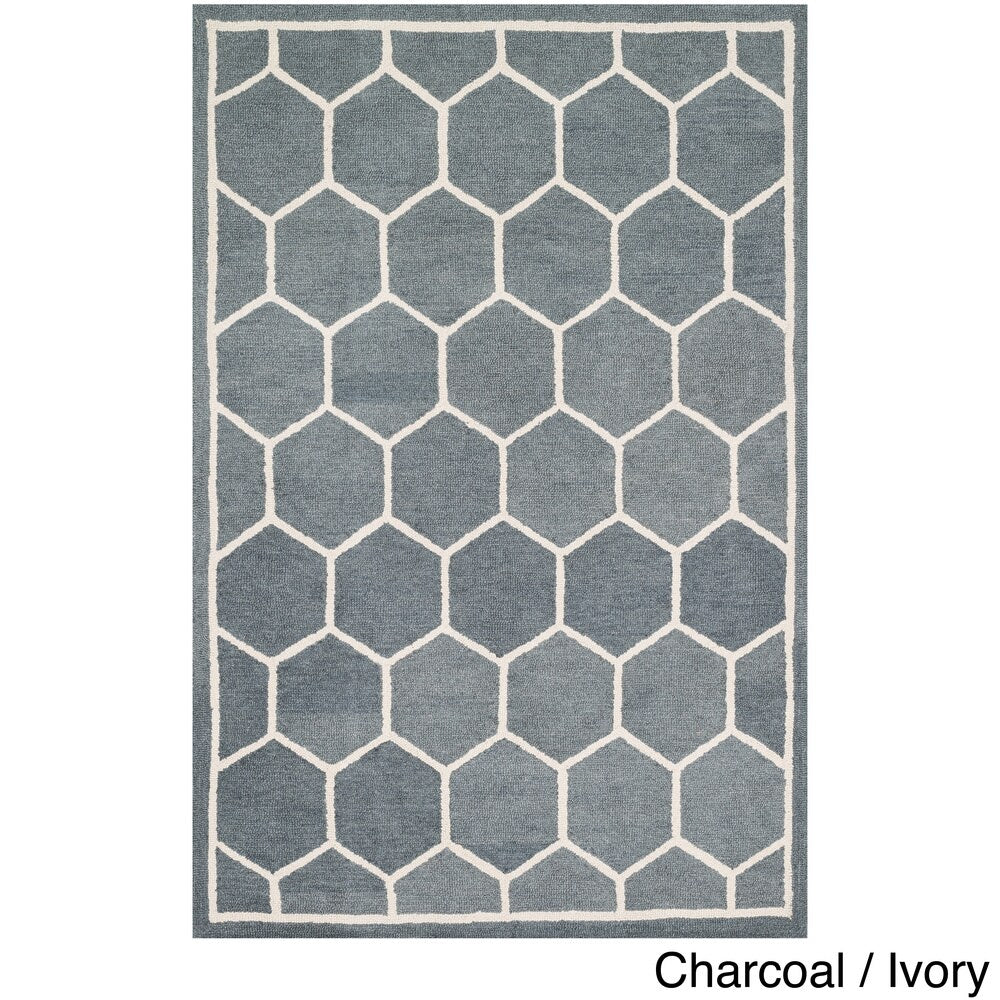 Alexander Home Hand-hooked Hannah Geo Rug