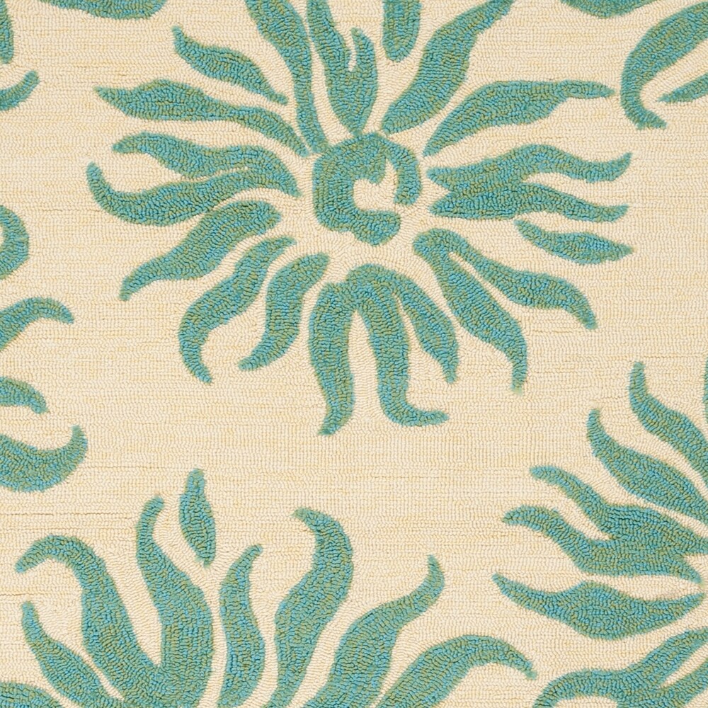 Hand-hooked Salma Transitional Floral Indoor/ Outdoor Area Rug