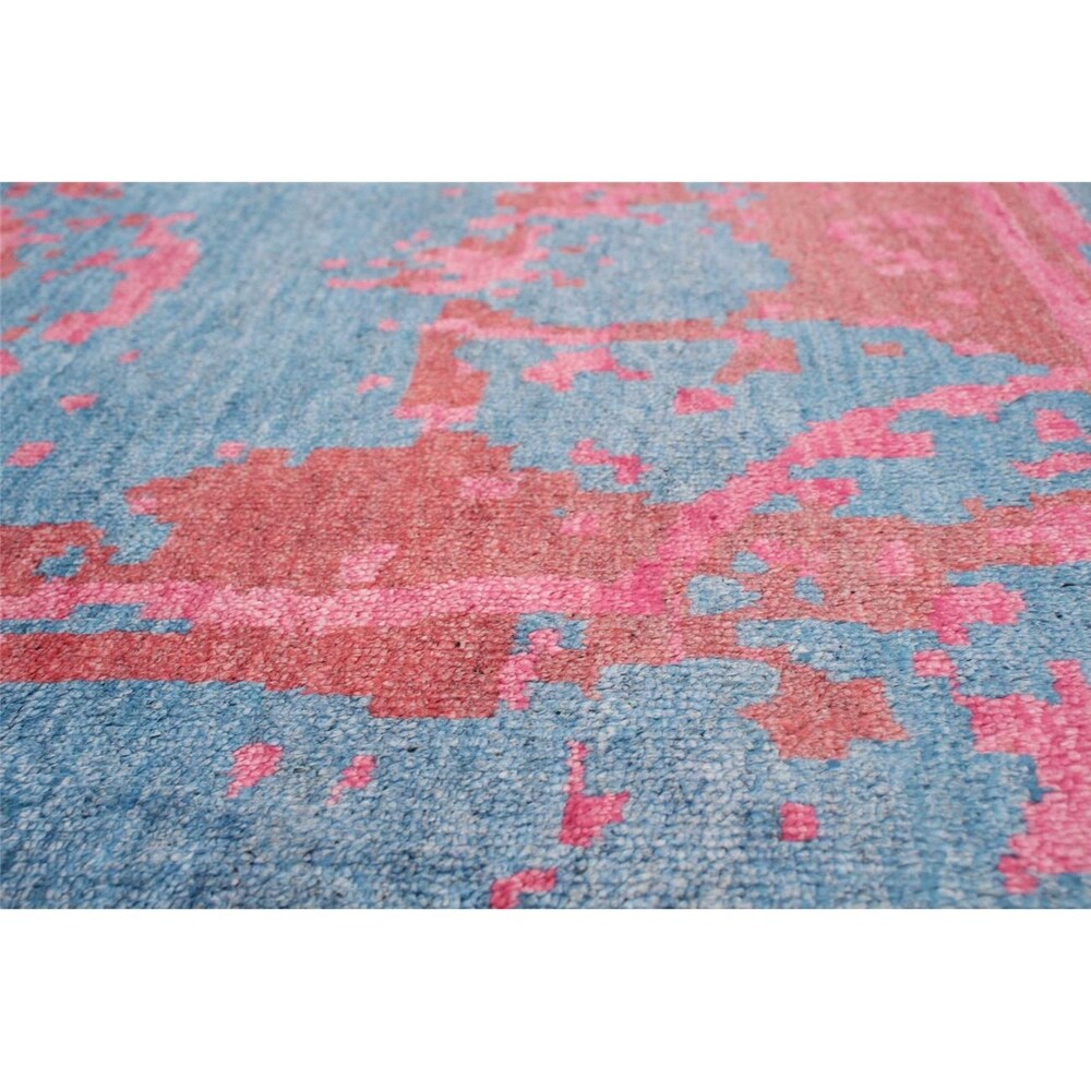 Hand-knotted Jules Ushak Blue Rug - 4'4 x 6'6