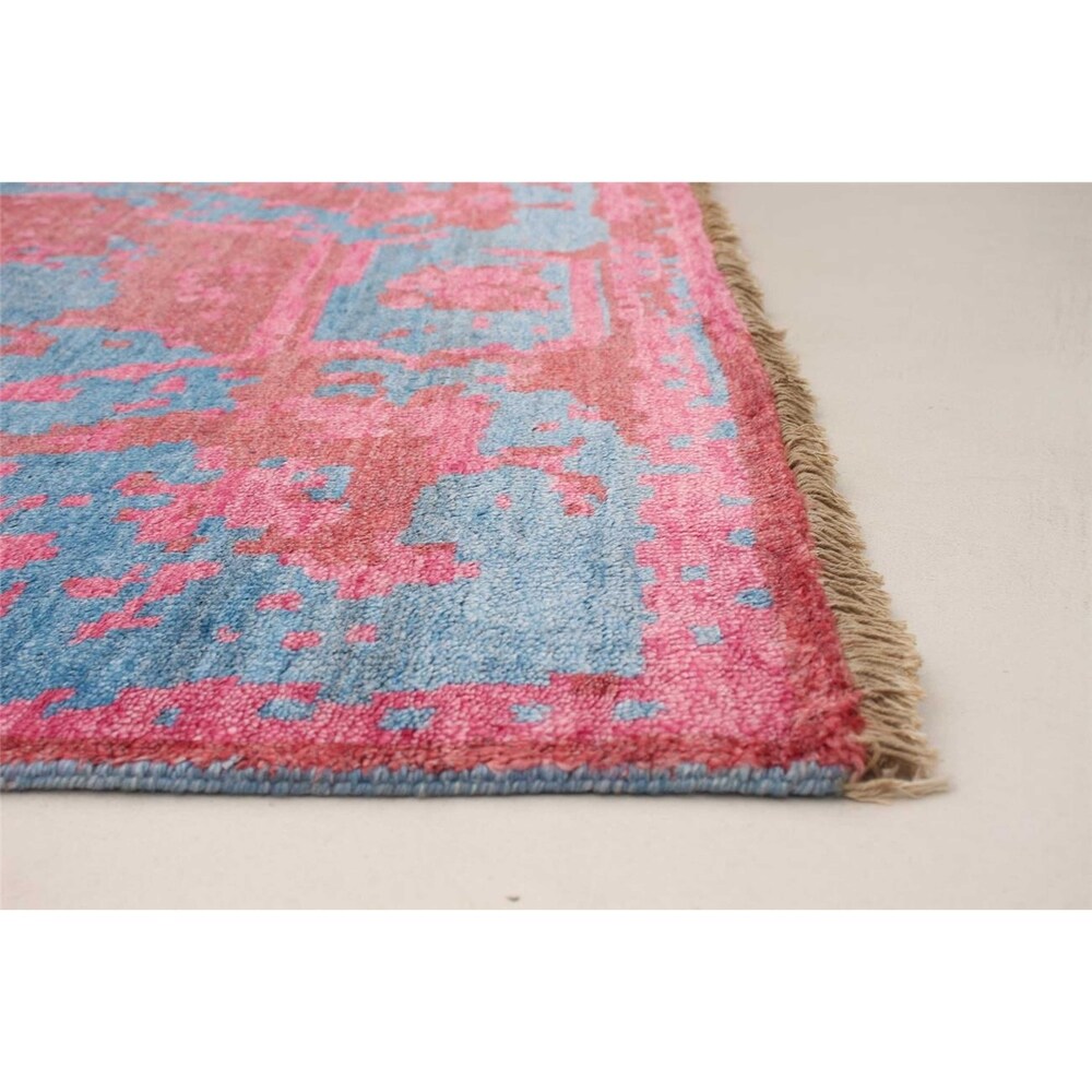 Hand-knotted Jules Ushak Blue Rug - 4'4 x 6'6