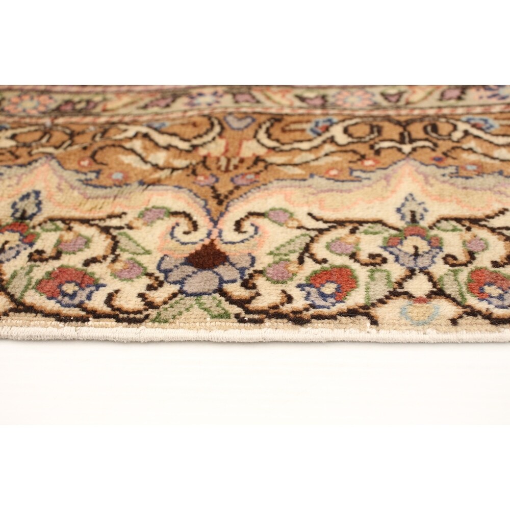 Hand-knotted Keisari Vintage Cream Wool Rug - 6'5" x 9'5"/6'5 x 9'5