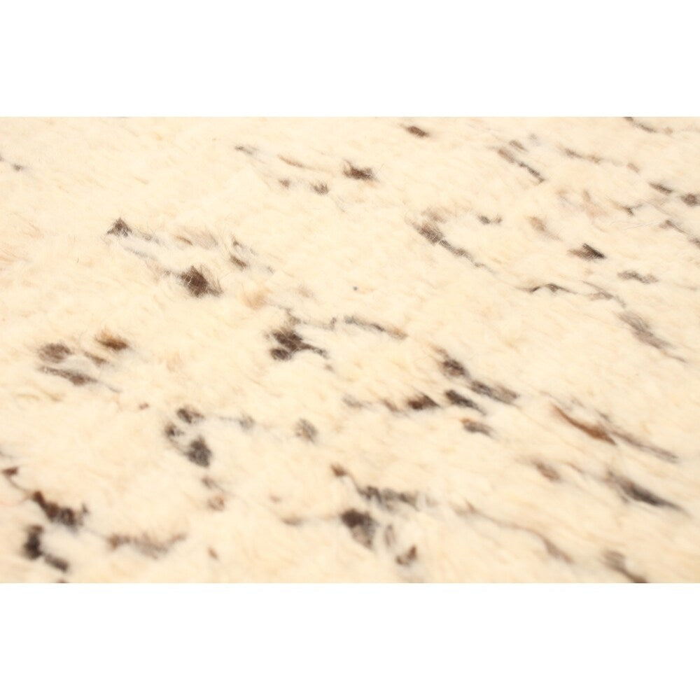 Hand-knotted Marrakech Ivory Wool Rug - 5'10 x 8'11/5'10" x 8'11",,,,