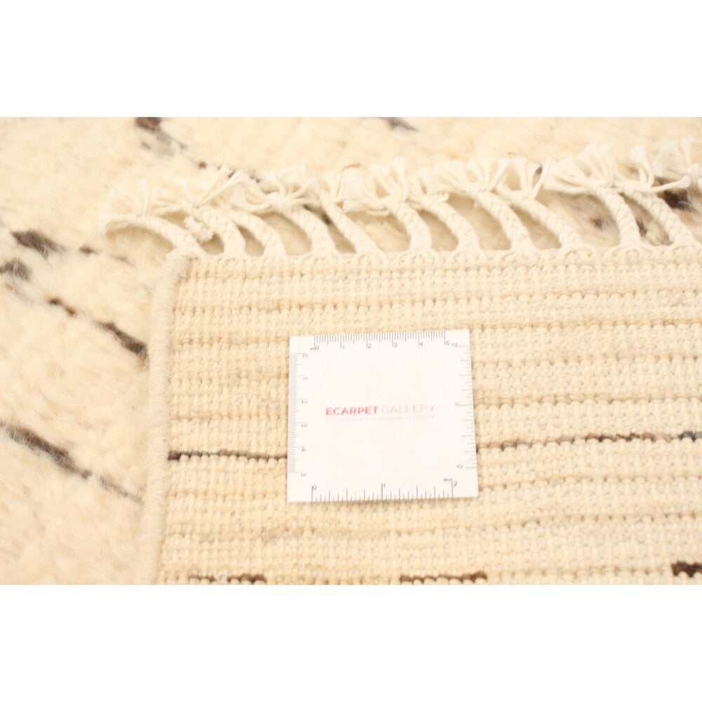Hand-knotted Marrakech Ivory Wool Rug - 5'10 x 8'11/5'10" x 8'11",,,,