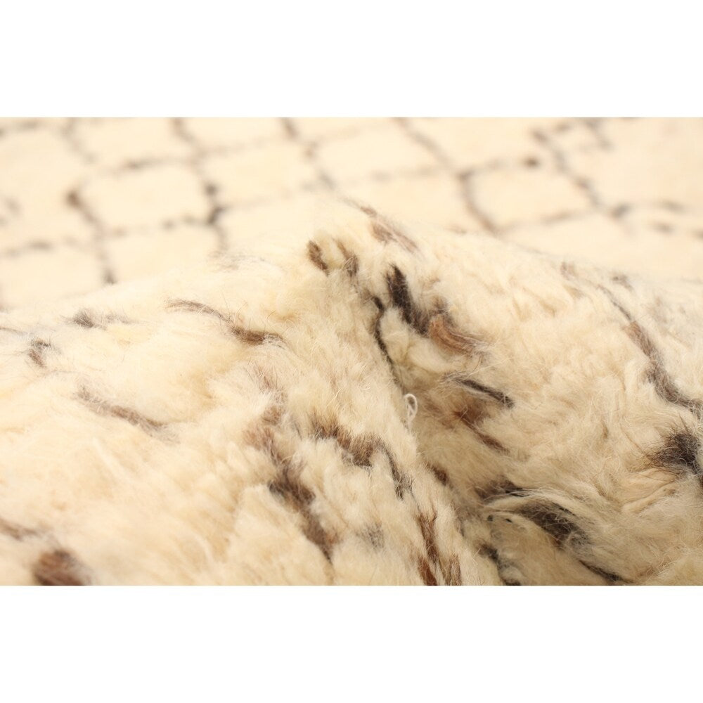 Hand-knotted Marrakech Ivory Wool Rug - 5'10 x 8'11/5'10" x 8'11",,,,