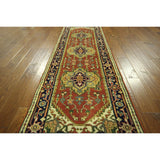 Hand-knotted Runner Red/ Navy Blue Heriz Serapi Floral Wool Area Rug (3' x 10')