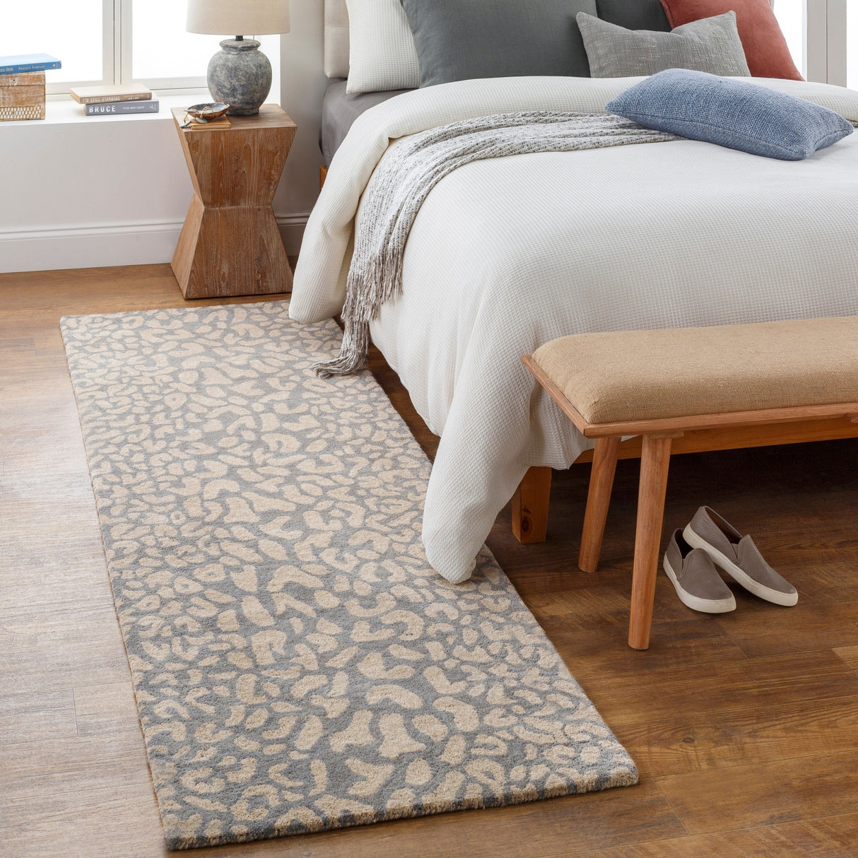Hand-tufted Jungle Animal Print Runner Wool Area Rug