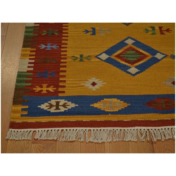 Hand-woven Gold Anatolian Kilim Flat Weave Wool Area Rug (3'1 x 5'2)