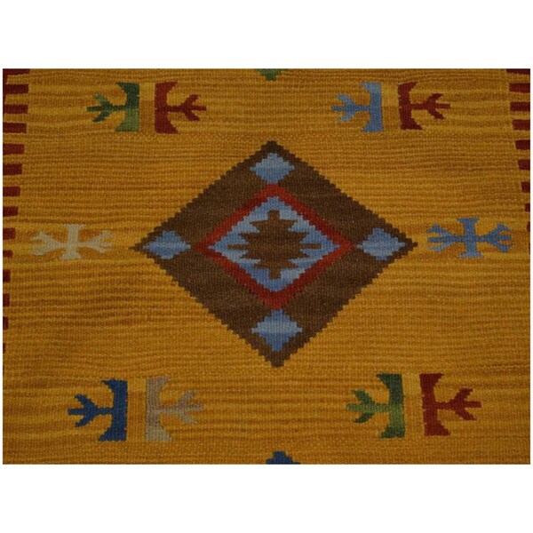 Hand-woven Gold Anatolian Kilim Flat Weave Wool Area Rug (3'1 x 5'2)