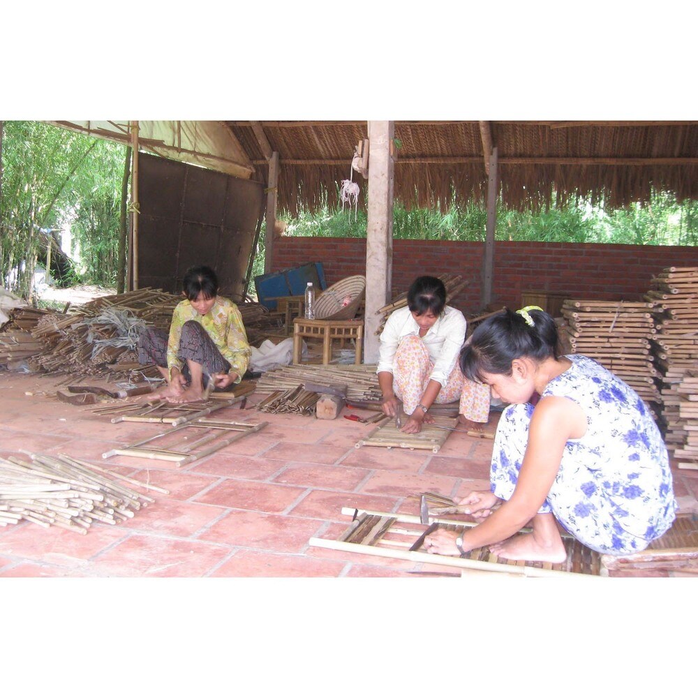 Handmade Bamboo Flex Screen (Vietnam)