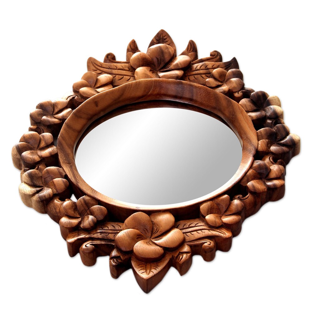 Handmade Suar Wood 'Gianyar Moon' Floral Wall Mirror (Indonesia) - Frame: 11.25" W x 14.25" H x 0.8" D