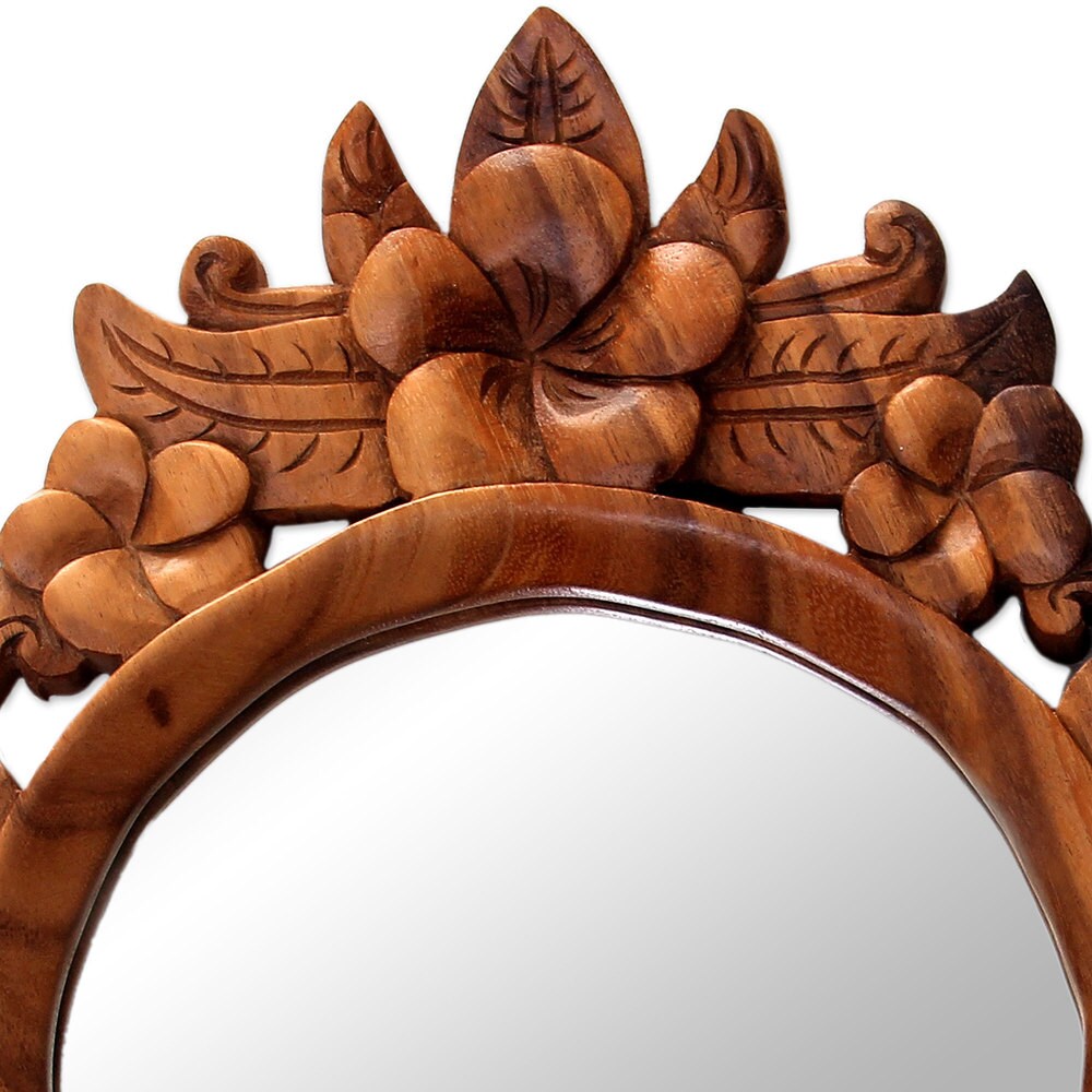 Handmade Suar Wood 'Gianyar Moon' Floral Wall Mirror (Indonesia) - Frame: 11.25" W x 14.25" H x 0.8" D