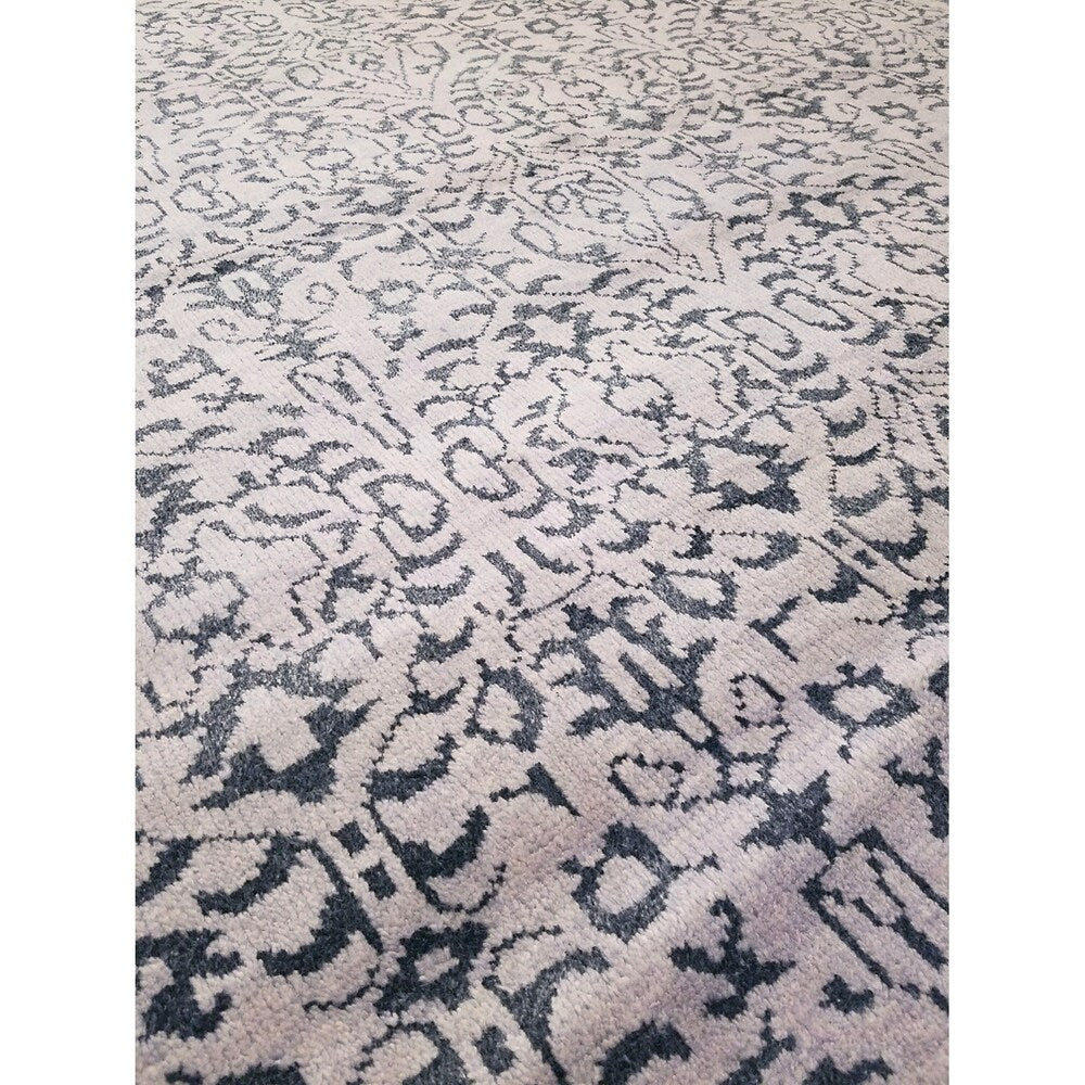 Handknotted Wool and Bamboo Rug - 8' x 8'