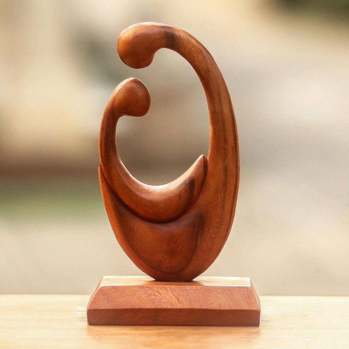 Handmade Mothers Compassion Wood sculpture (Indonesia) - 38 x 25 x 14
