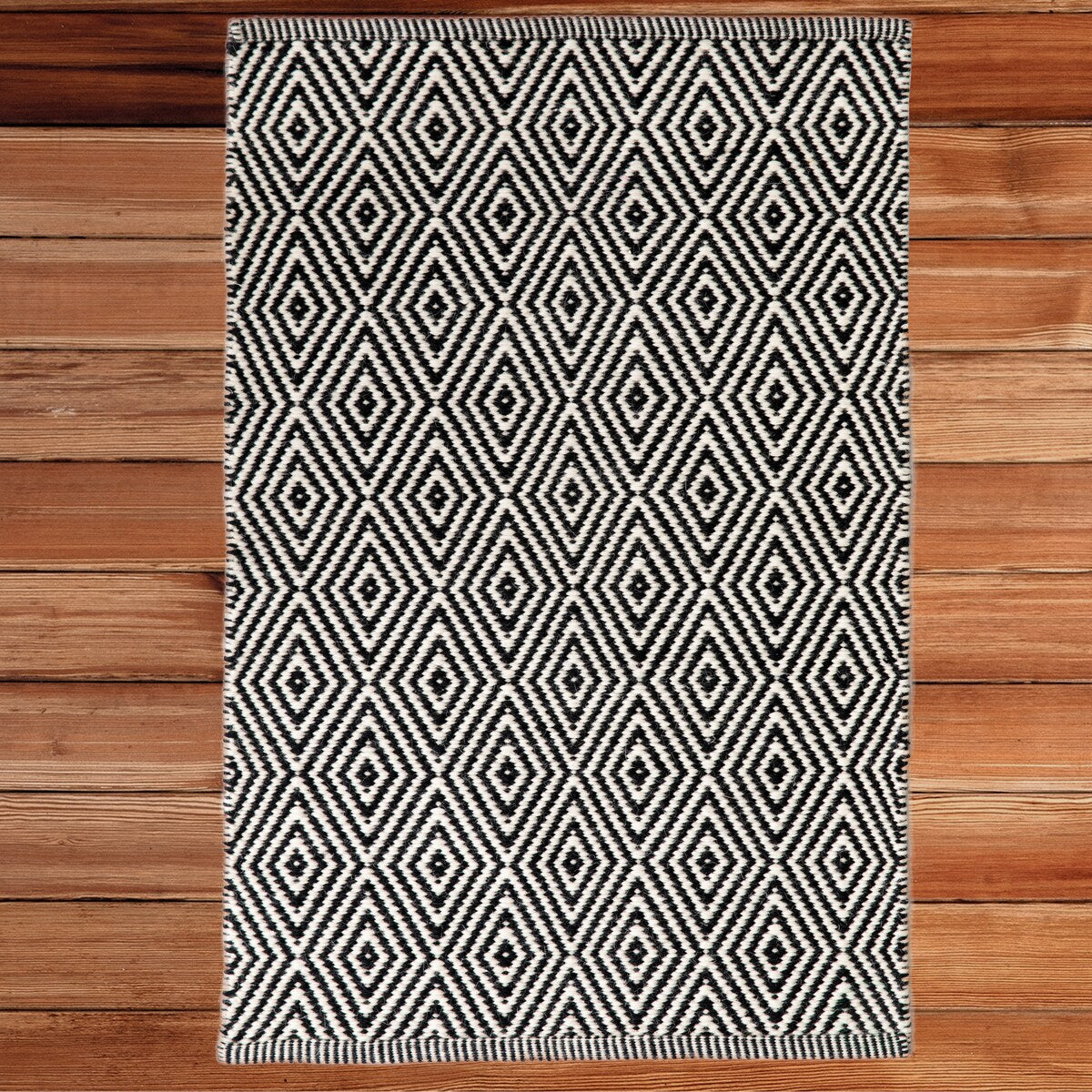 Handwoven Black and White Diamond Wool Flatweave Kilim Rug, 2' x 3' - 2' x 3'
