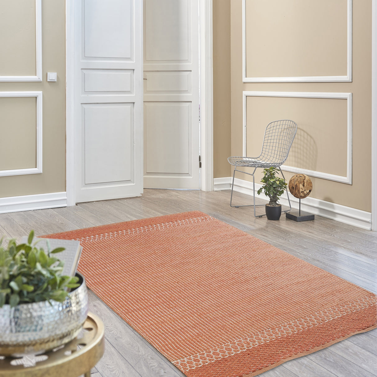 Sevita Handwoven Captivating Coral Natural Fiber Area Rug