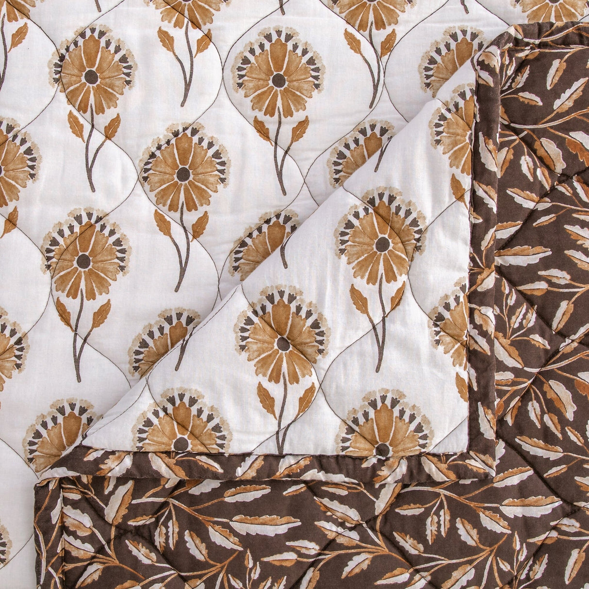 HiEnd Accents Woodstock Floral Ogee Reversible Quilt Set, 3PC