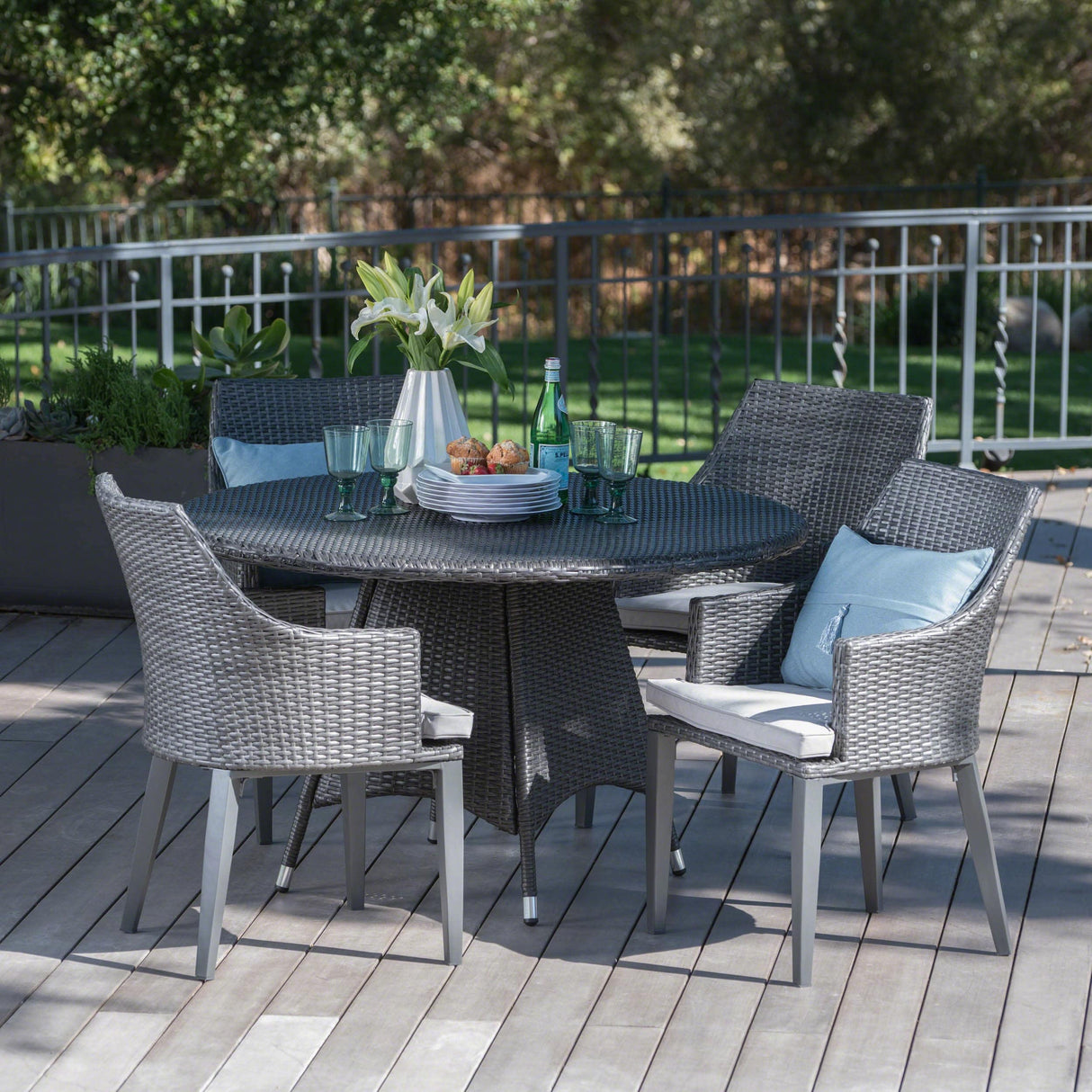 Hillhurst Outdoor 5-piece Round Wicker Dining Set with Cushions & Umbrella Hole by Christopher Knight Home