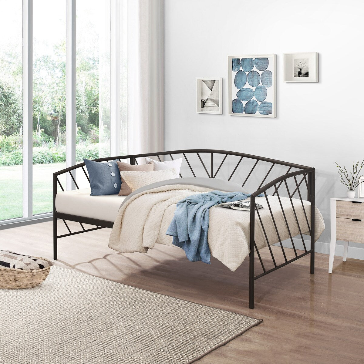 Hillsdale Furniture Essex Twin Metal Daybed, Gray Bronze