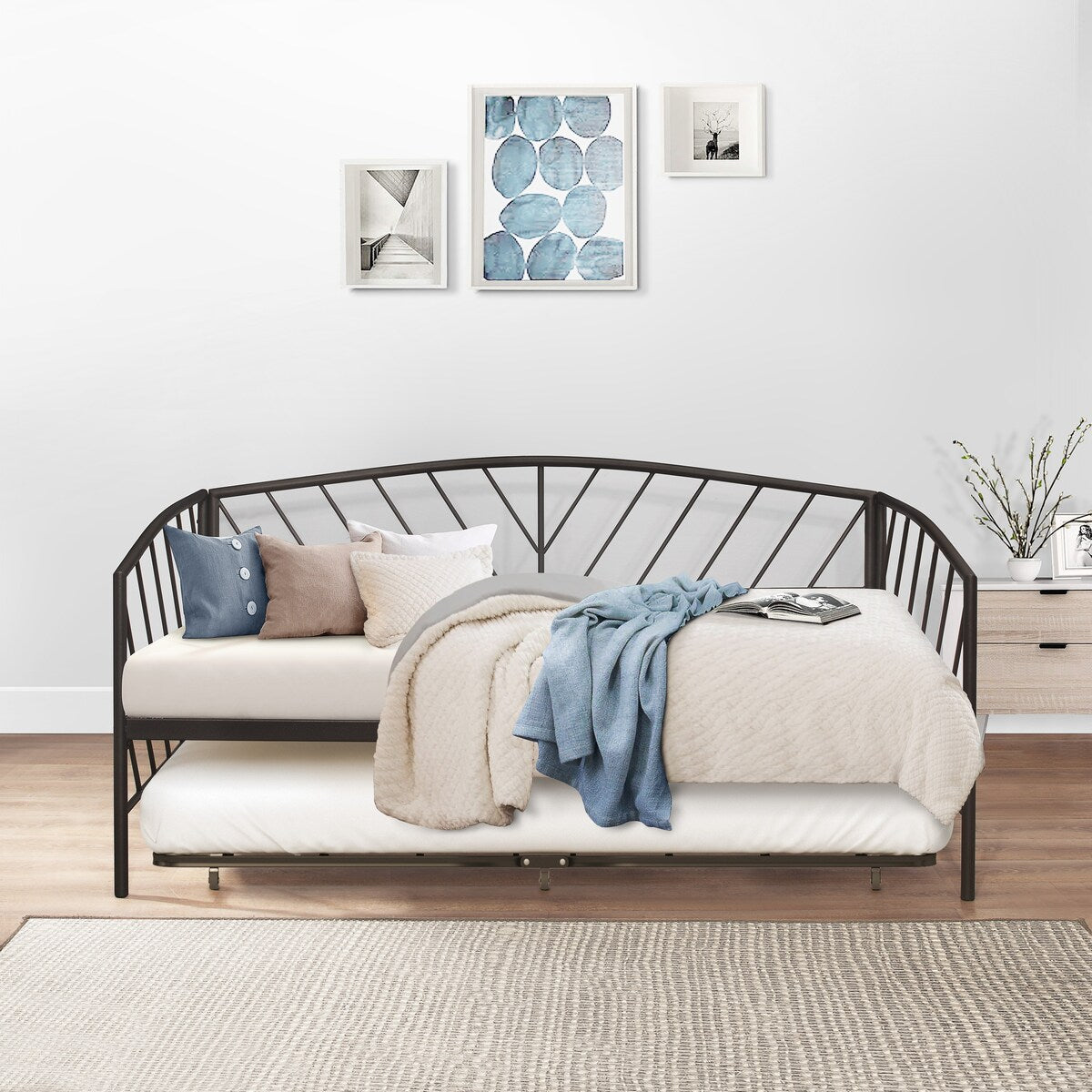 Hillsdale Furniture Essex Twin Metal Daybed, Gray Bronze