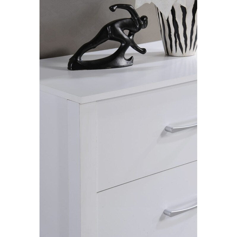 Hodedah 4-Drawer Chest in Beech