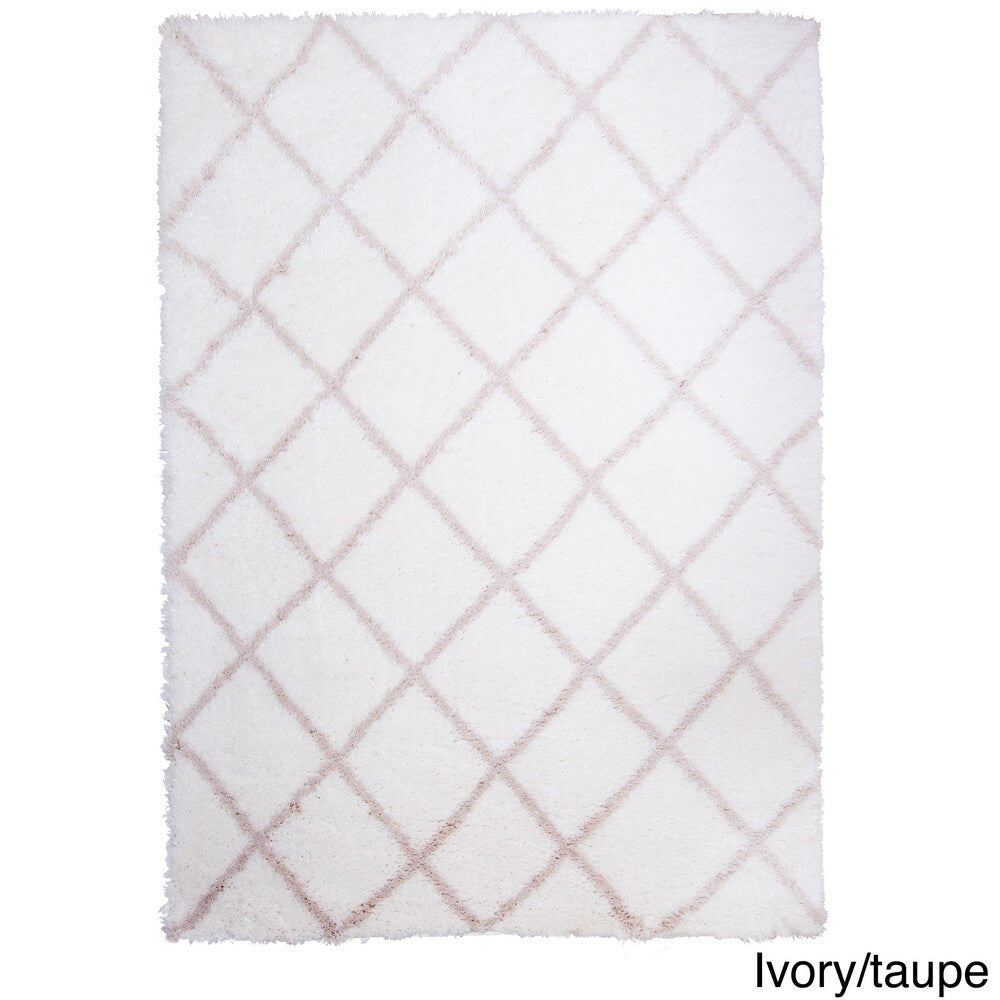 SoHome Carmela Tali Geometric Diamond Shag Area Rug