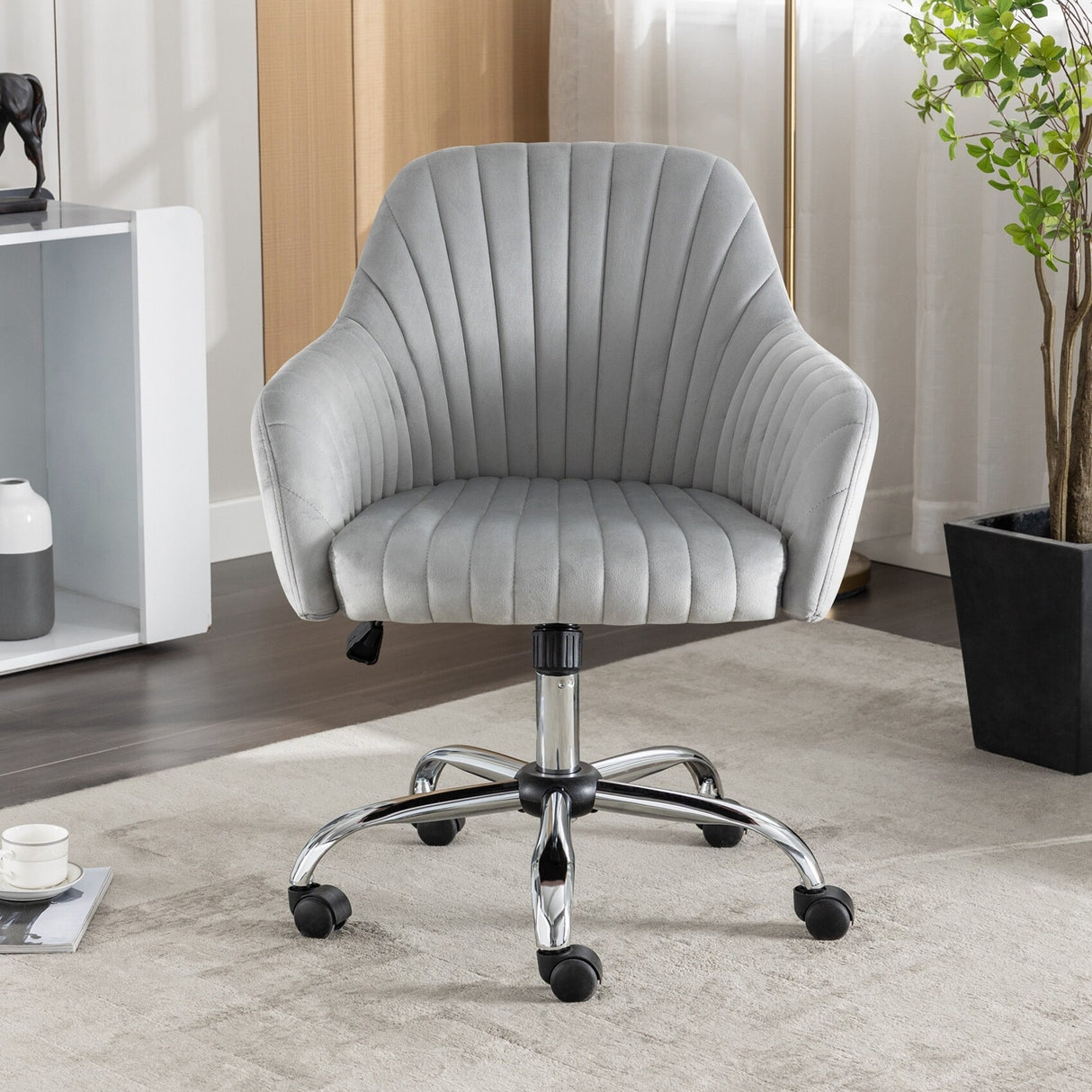 Home Office with Adjustable Height