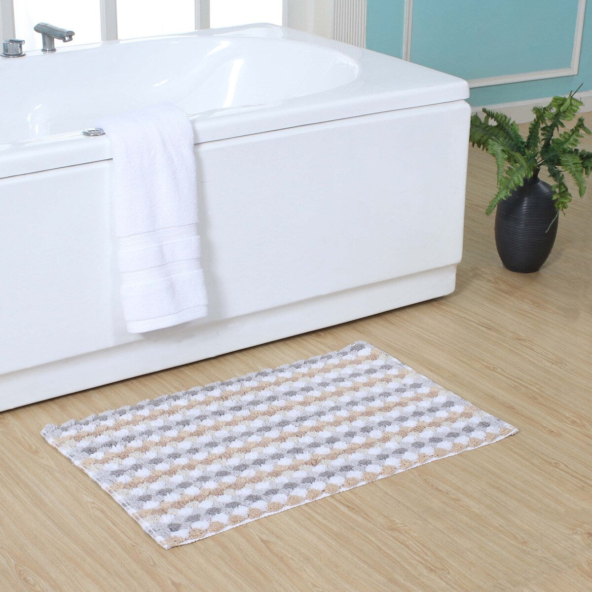 Home Weavers Orion Collection 100% Cotton Bathroom Rug, Non Slip & Machine Washable Bath Mat, Thick Plush Rugs - 20"X32"