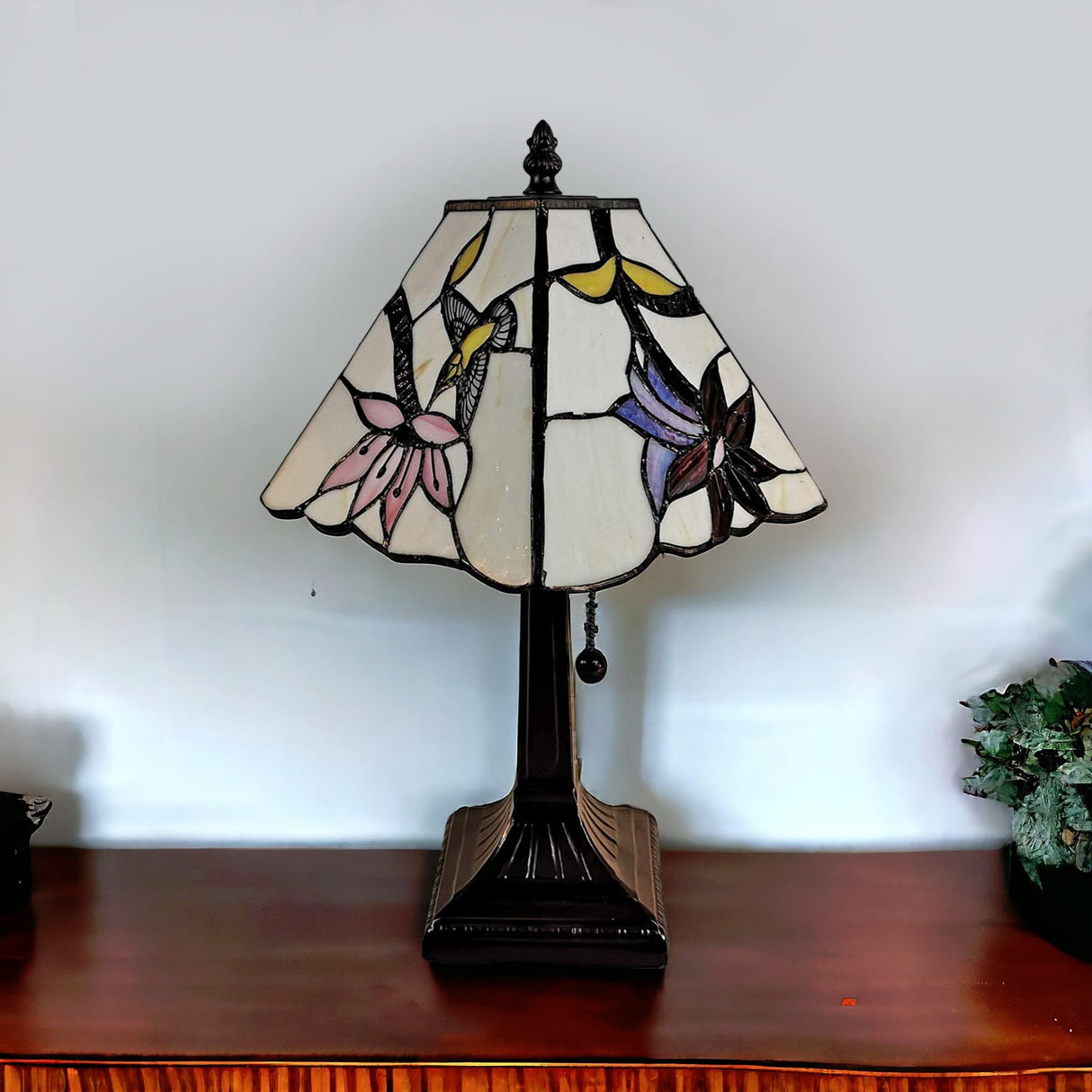 HomeRoots 15" Tiffany Style Red Floral Hummingbird Table Lamp - 14X15X9
