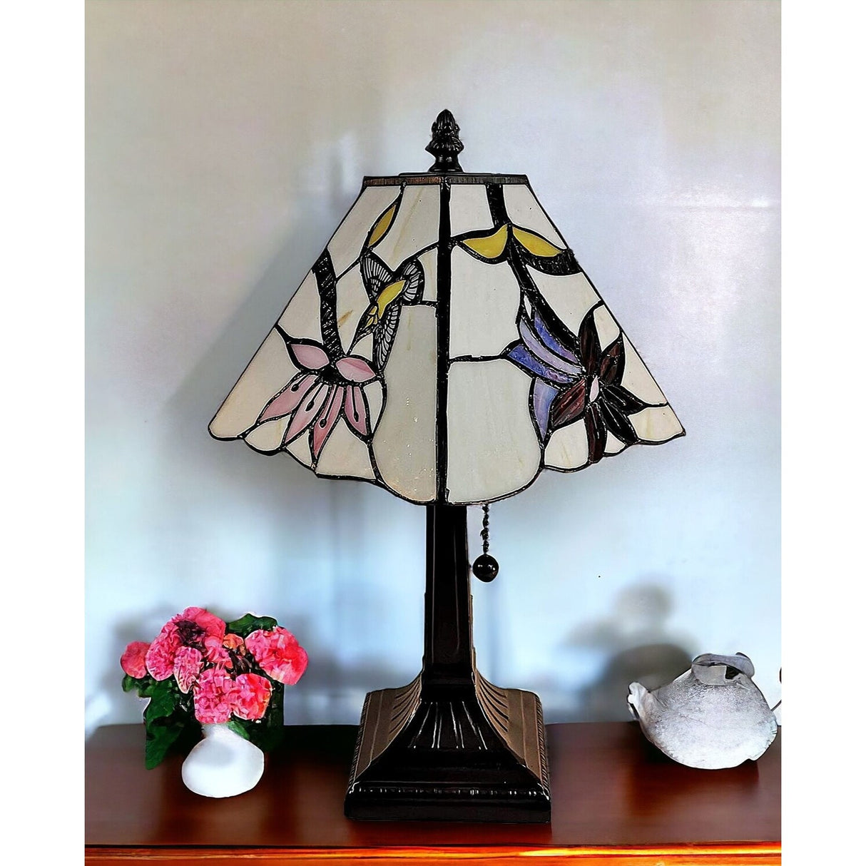 HomeRoots 15" Tiffany Style Red Floral Hummingbird Table Lamp - 14X15X9