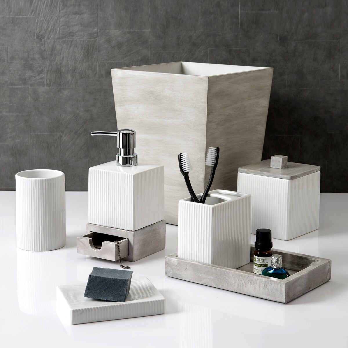 Hotelier Toothbrush Holder Grey - White