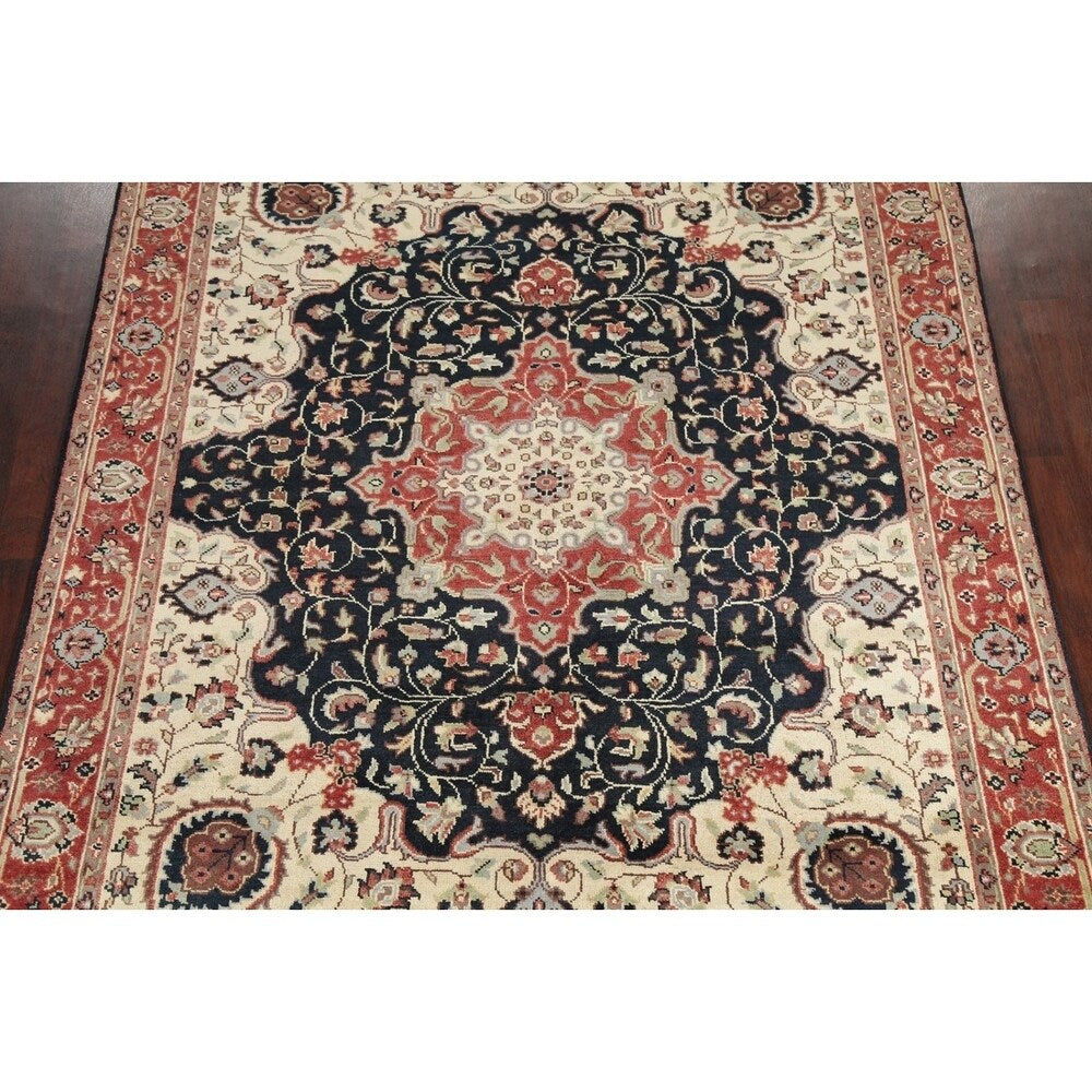 Indian Kashan Oriental Medallion Hand Knotted Wool Area Rug - 9'6" x 7'10"