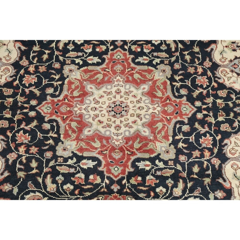 Indian Kashan Oriental Medallion Hand Knotted Wool Area Rug - 9'6" x 7'10"