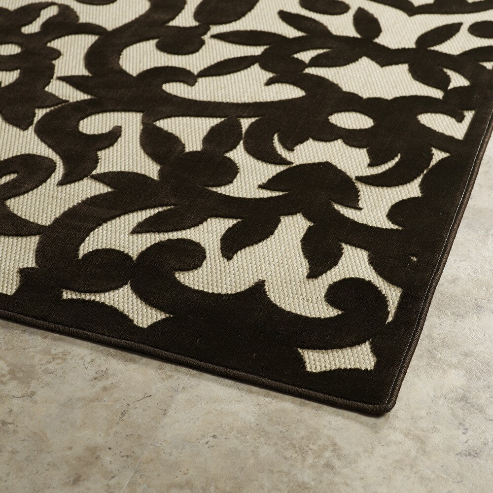 Indoor/Outdoor Luka Brown Vine Rug (2'1 x 4'0) - 2'1" x 4'