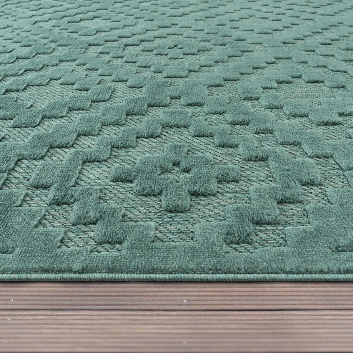 Indoor & Outdoor Rug With Moroccan Trellis High-Low Pattern