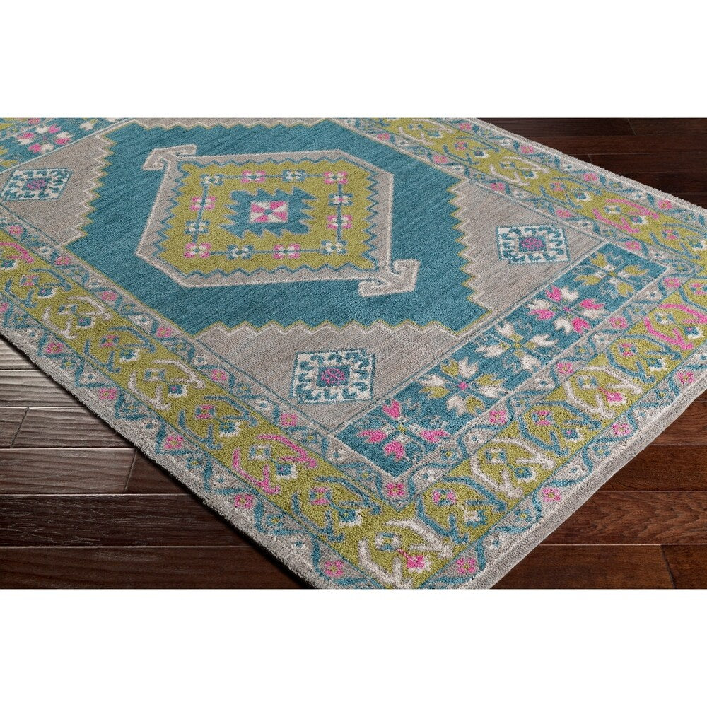 Inez Traditional Southwestern Olive Area Rug - 5' x 7'6"