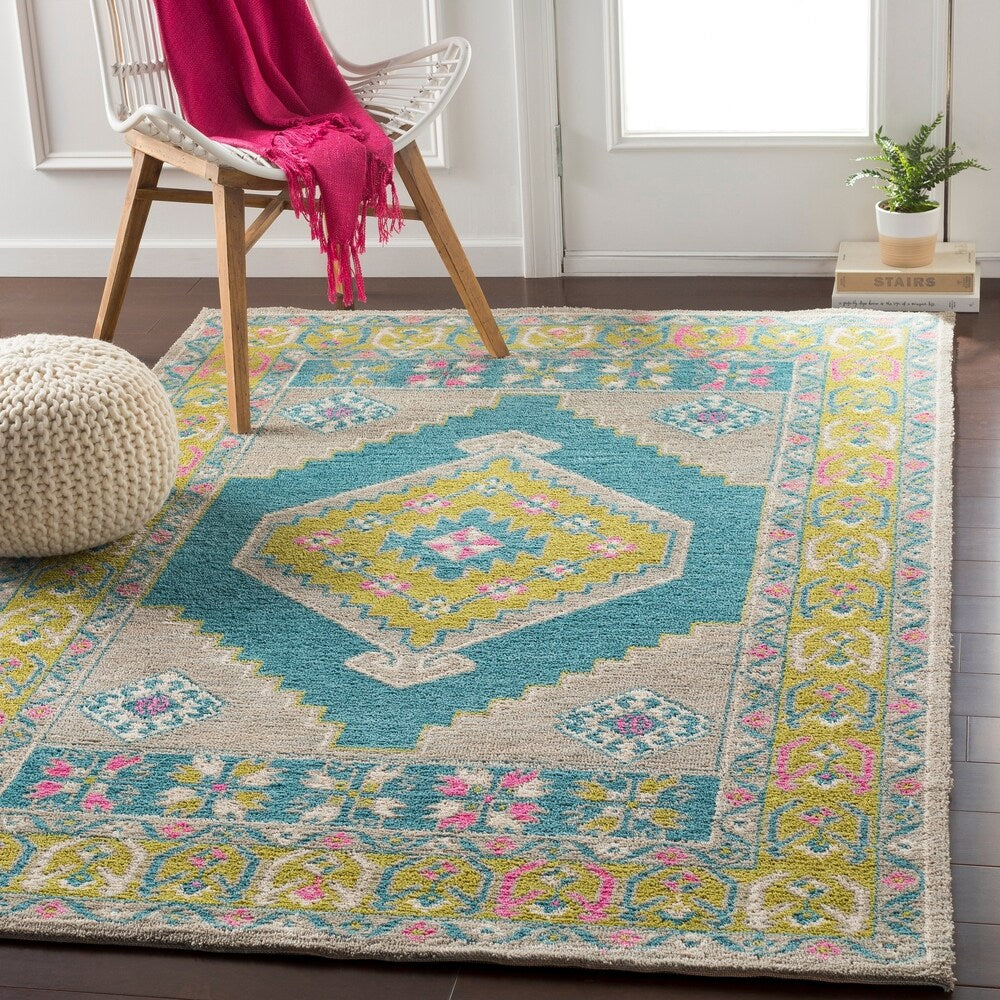 Inez Traditional Southwestern Olive Area Rug - 5' x 7'6"