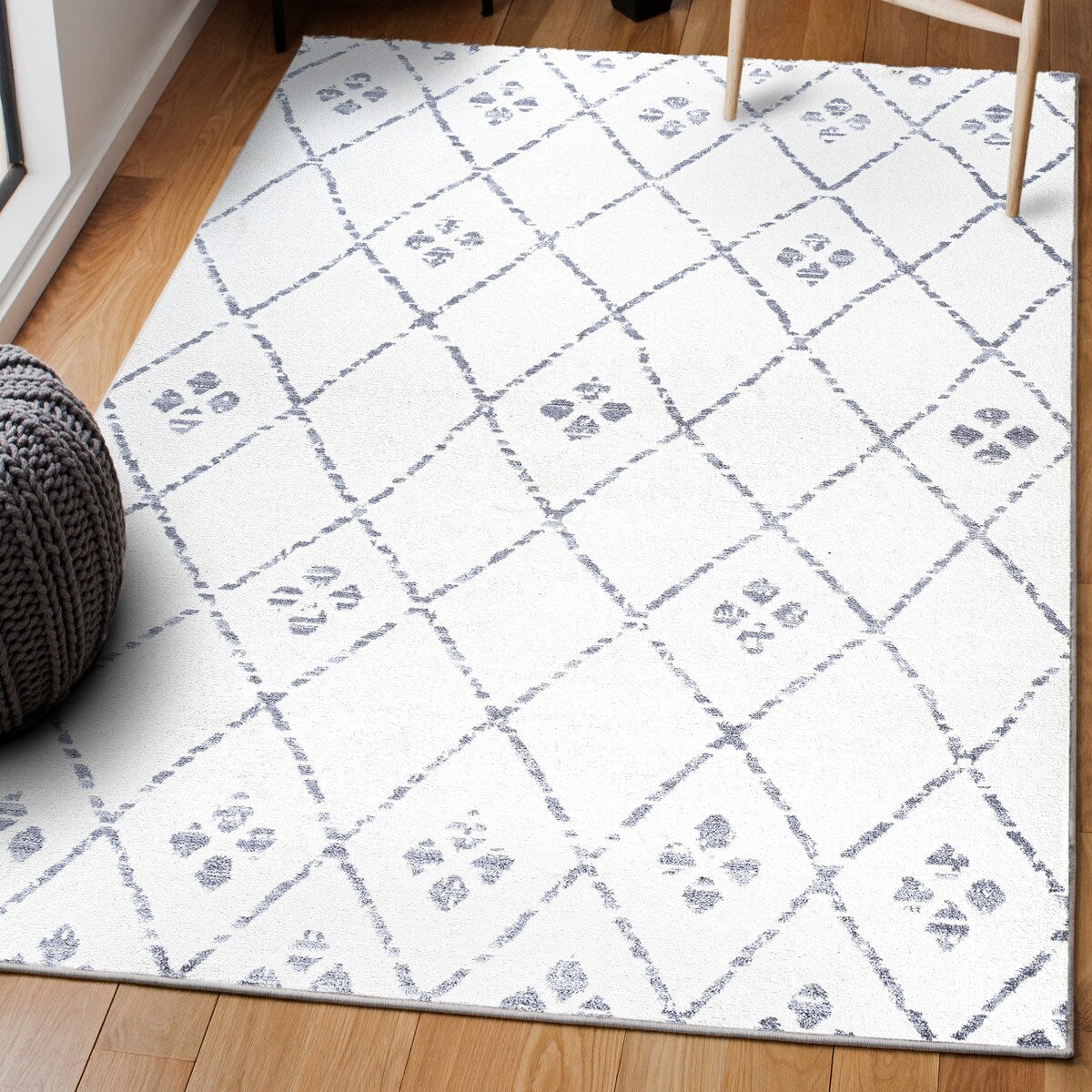 JONATHAN Y Juba Moroccan Geometric Diamond Area Rug