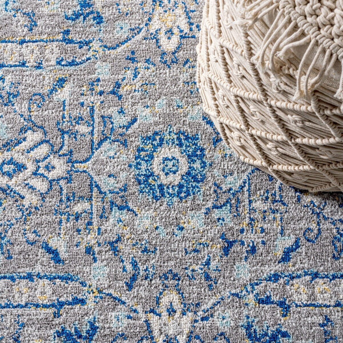 JONATHAN Y Traditional Persian Boho Floral Area Rug
