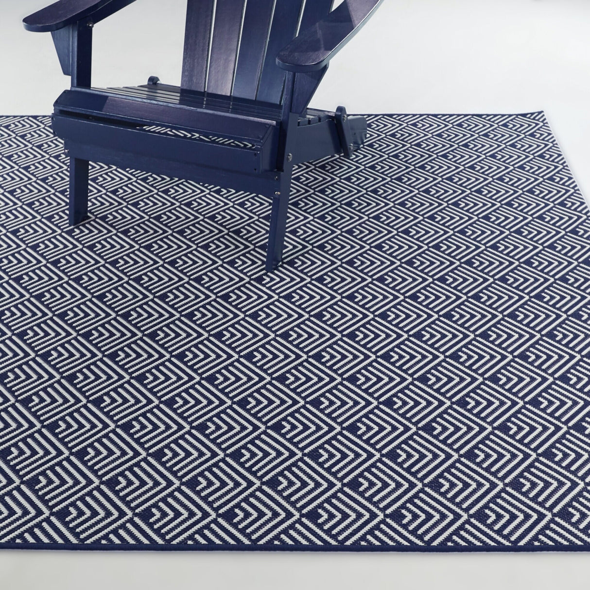 Janine Chevron Indoor/Outdoor Area Rug