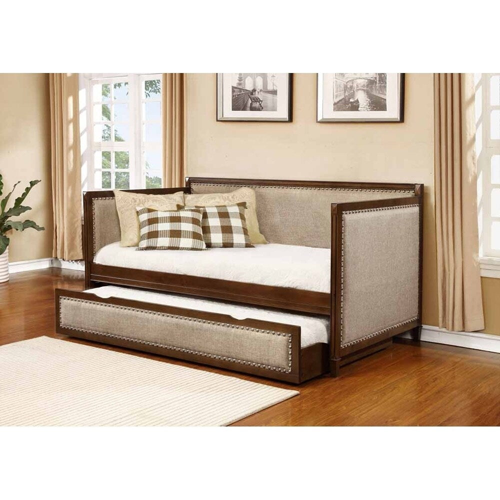 Jasper Traditional Oatmeal and Rich Amber Daybed