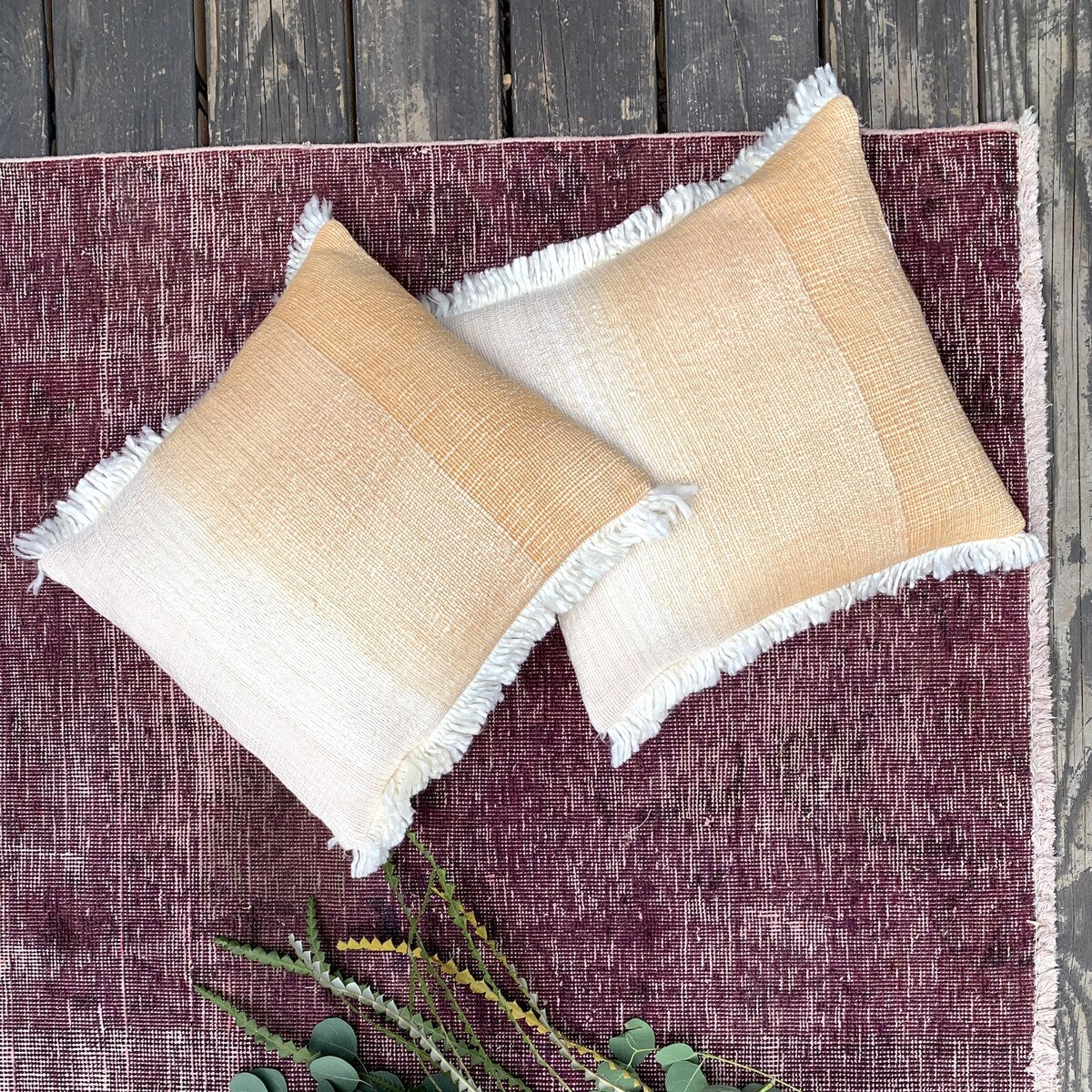 Jiti Indoor Bohemian Eclectic Textured Woven Ombre Tasseled Decorative Accent Small Square Throw Pillow 16 x 16